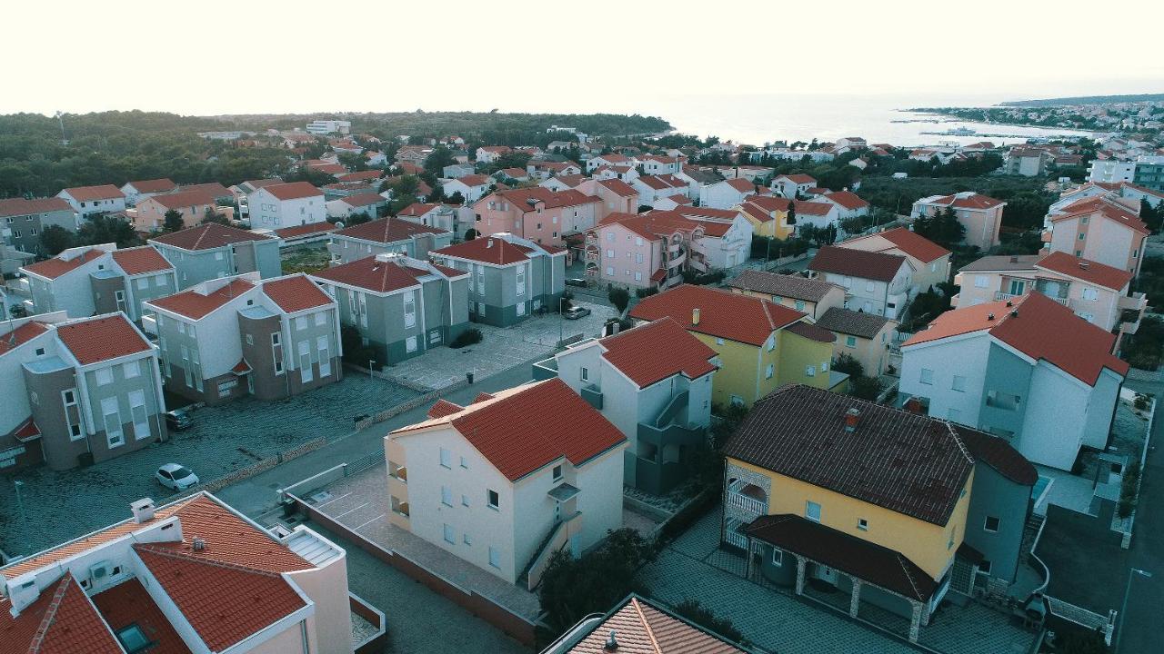 Summer Fun Apartments Novalja Zewnętrze zdjęcie