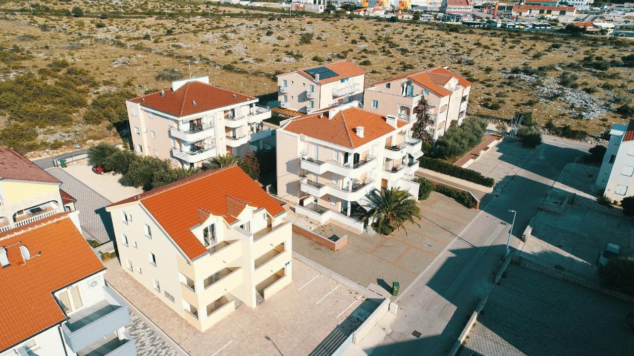 Summer Fun Apartments Novalja Zewnętrze zdjęcie